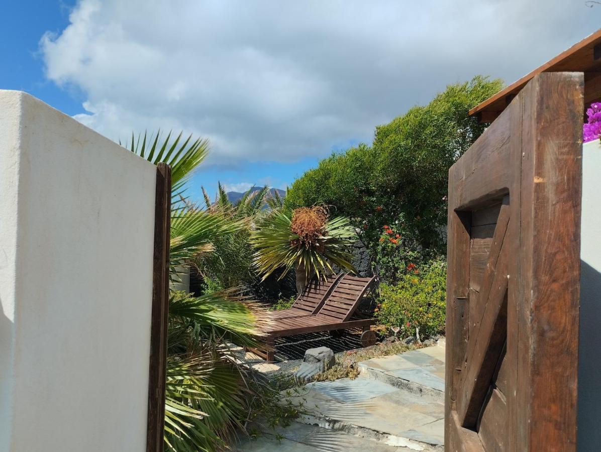 Beautiful Small Bungalow, Amazing Views And Garden Фамара Екстер'єр фото