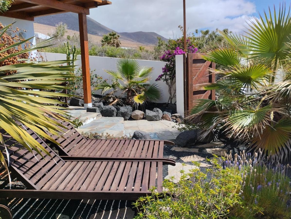 Beautiful Small Bungalow, Amazing Views And Garden Фамара Екстер'єр фото