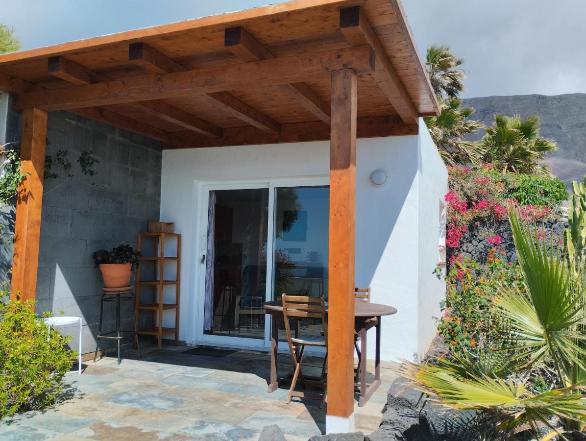 Beautiful Small Bungalow, Amazing Views And Garden Фамара Екстер'єр фото